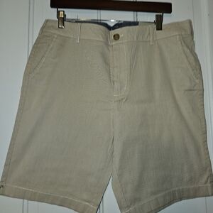 GH Bass Bermuda sz 12, tan/white pinstripe shorts